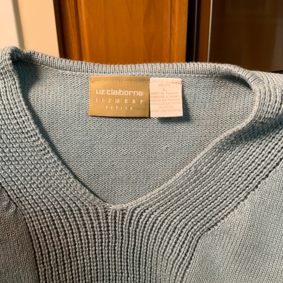 Liz Claiborne 100% Cotton V-Neck Sweater - Picture 2 of 5